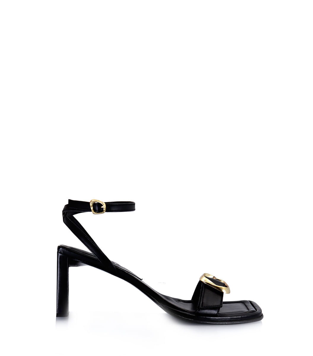 Sandalia Want